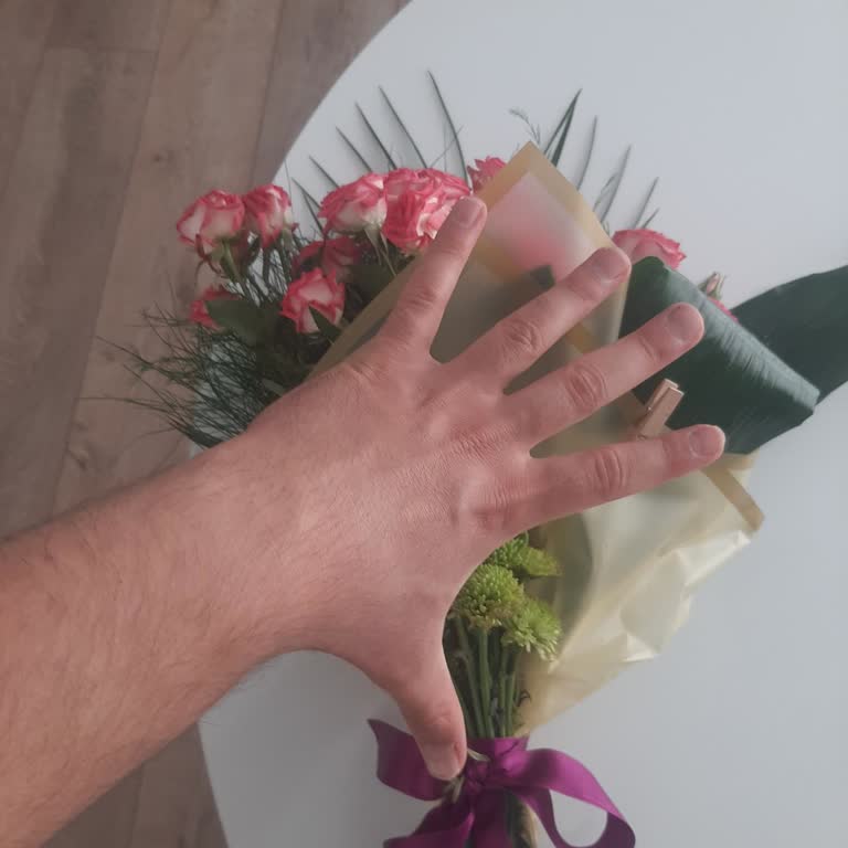 Siparişimdeki Çiçekler Görsele Uymadı Ve Kalitesizdi