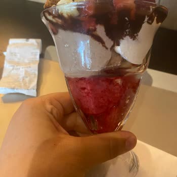 Sipariş Verdiğim Dondurma Erimiş Ve Çözüm Sunulmadı