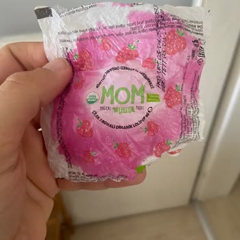 Aldığım Lollipop'un İçinden Kıl Çıktı, Hijyen Sorunu Yaşadım