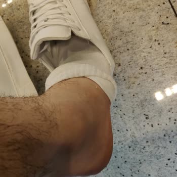 Ajet Uçuşunda Kapı Kapanışı Ve Personel İlgisizliği Mağduriyet Yaşattı