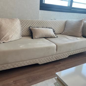 Koltuk Ve Sehpa Sorunları Çözülmedi, Mağaza İlgisiz Davrandı