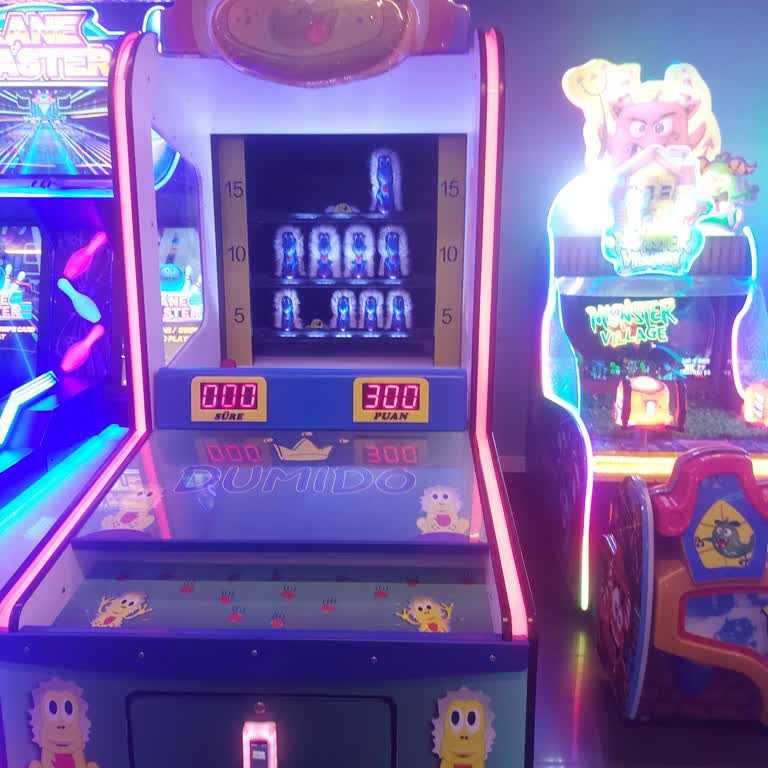 Oyun Parkındaki Bozuk Cihazlar Paramızı Boşa Harcatıyor