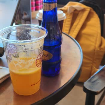 Kütüphanede İçecek Karışımı İsteğime Anlamsız Engel