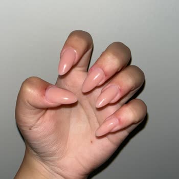 Eylül Öztürk Nail Spa İstediğim Tırnak Modeli Yapılmadı, Tırnaklarım Zarar Gördü