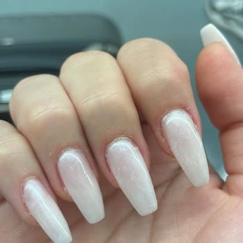 Kötü Manikür Ve Pedikür Deneyimi, İlgisiz Hizmet Ve Çözüm Sunulmaması