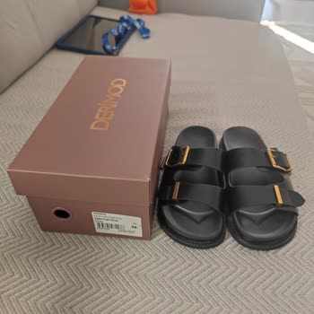 İki Saatte Deforme Olan Terlik Ve Değişim Sırasında Fiyat Farkı Şoku