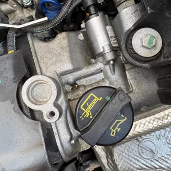 Yetkili Serviste Aracıma Verilen Zarar Ve Kalitesiz Hizmet