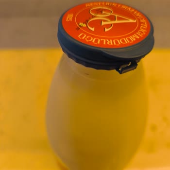 Kefir Kavanozunda Hijyen Şoku: Siyah Cisimle Karşılaştım