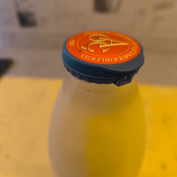 Kefir Kavanozunda Hijyen Şoku: Siyah Cisimle Karşılaştım