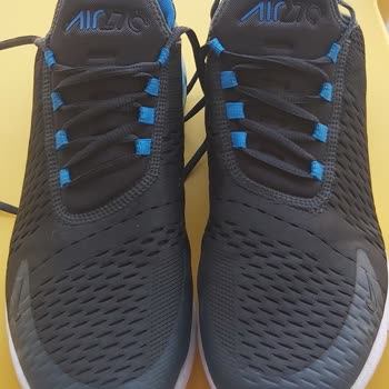 Ayakkabı Dikiş Hatası Ve Mağaza İlgisizliği Hayal Kırıklığı Yarattı