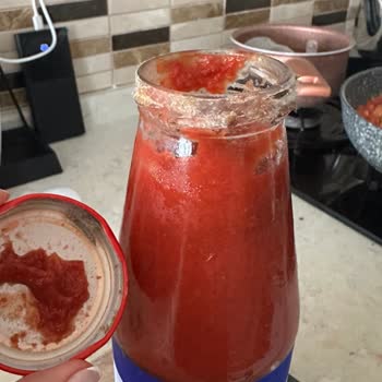 Bizim Vatan Markalı Domates Rendesinin Küflü ve Bozuk Çıkması