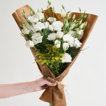 Gönderilen Çiçek Eksik Ve Sorunlar Çözülmüyor