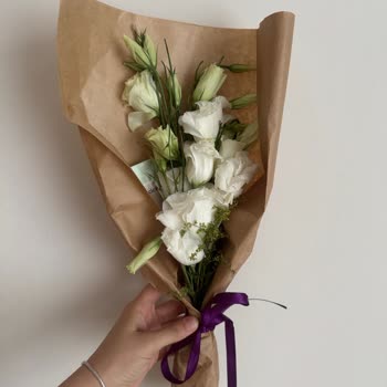 Gönderilen Çiçek Eksik Ve Sorunlar Çözülmüyor