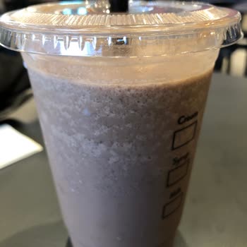 Çikolatalı Milkshake Tadı Kötü, İlgisiz Personel Deneyimi