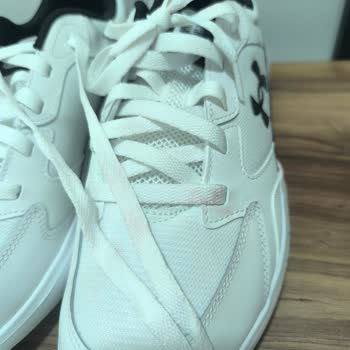 Under Armour Ayakkabının Orijinalliğinden Ve Kalitesinden Şüpheliyim