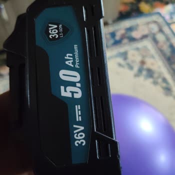 Şarjlı Araba Yıkama Makinesinde Batarya Ve Su Atma Sorunu