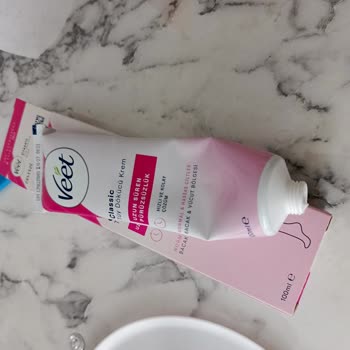 Veet Tüy Dökücü Krem Ciltte Kabarma Ve Soyulmaya Neden Oldu