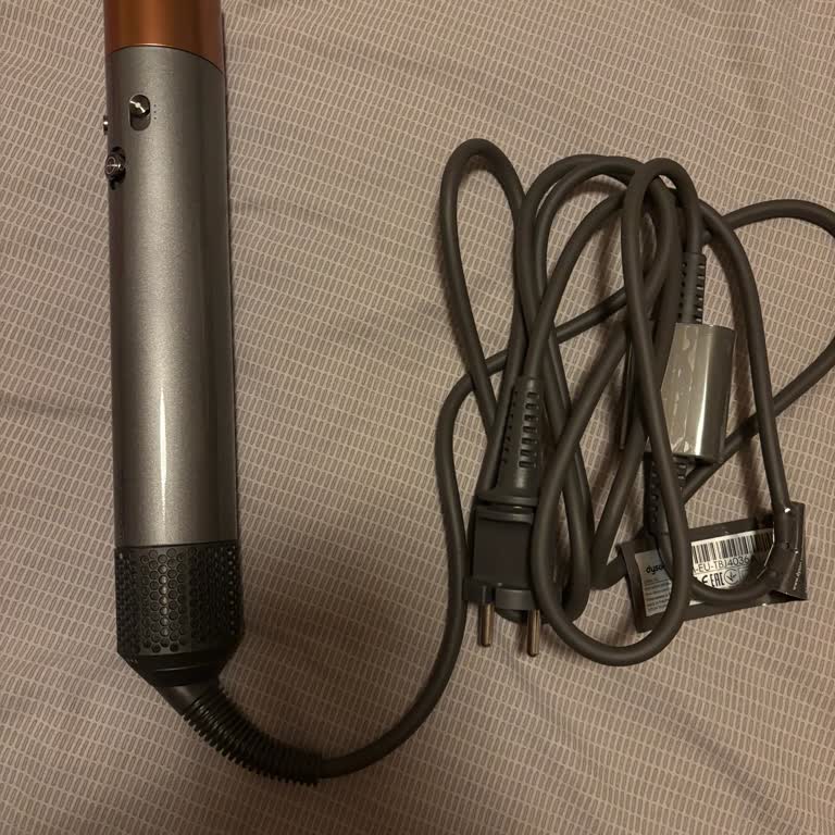 Dyson Airwrap Saç Kurutma Sırasında Aniden Yandı Çalışmıyor