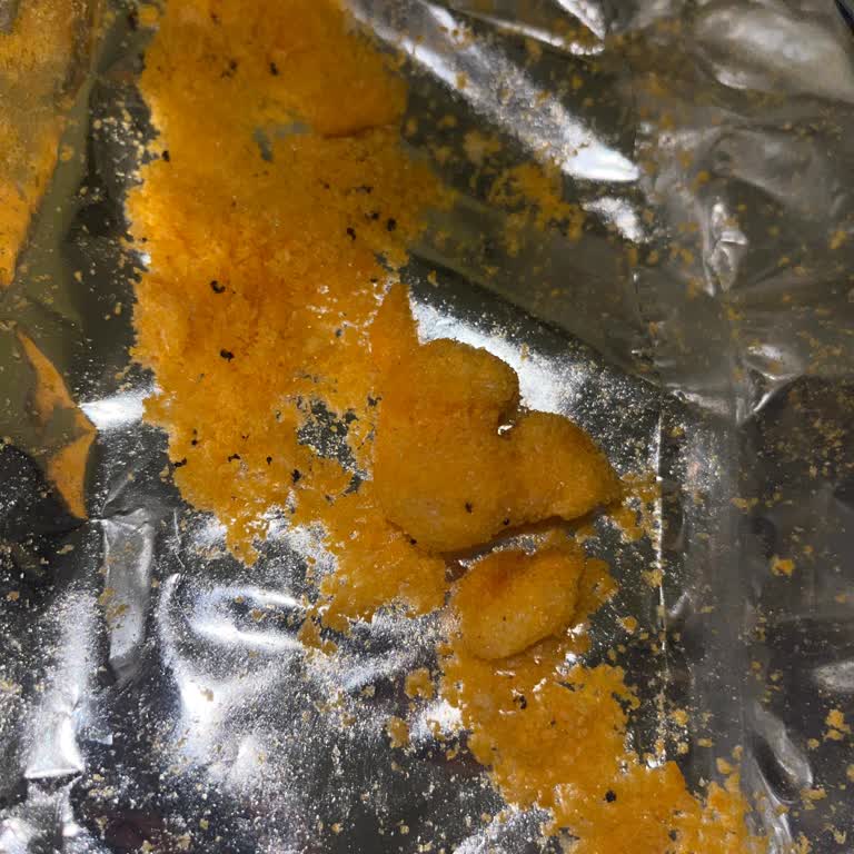 Aldığım Cheetos Paketinden Ölü Karıncalar Çıktı