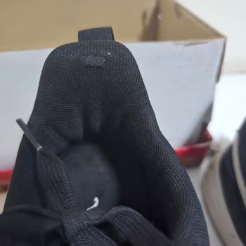 FLO Ayakkabı İki Ayda Yırtılan Ayakkabı İçin Sorumluluk Kimde?