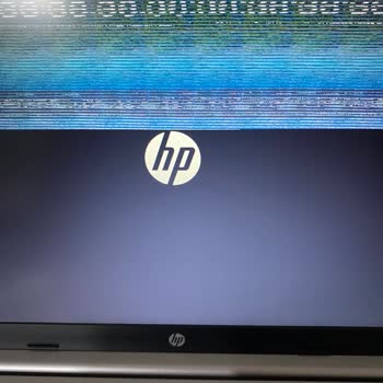 Defalarca Servise Giden HP Laptopta Kronik Ekran Sorunu Ve Çözüm Eksikliği