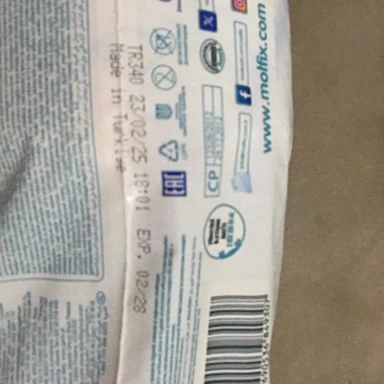 Molfix Bebek Bezinde Mazot Kokusu ve Pişik Sorunu