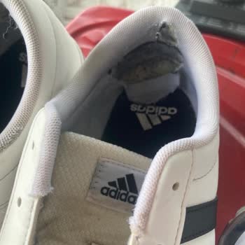 Adidas Ayakkabıda İç Astar Sorunu Ve İade Sürecinde Mağduriyet