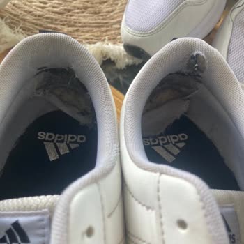 Adidas Ayakkabıda İç Astar Sorunu Ve İade Sürecinde Mağduriyet