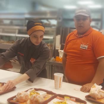 Popeyes'te Plastik Parça Ve Personel Saygısızlığı Nedeniyle Kötü Deneyim