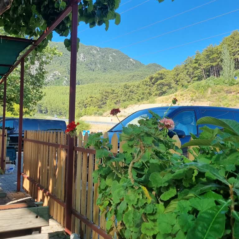 Otobüsler Durağa Uğramıyor, Telefonlara Cevap Yok