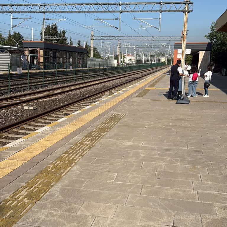 İzmit-Adapazarı Treninin Sürekli Gecikmesi Mağduriyet Yaratıyor