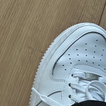 Yeni Alınan Ayakkabıda İlk Giyimde Dikiş Açılması Ve Olumsuz İnceleme Sonucu