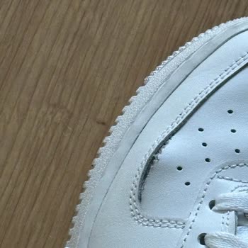 Yeni Alınan Ayakkabıda İlk Giyimde Dikiş Açılması Ve Olumsuz İnceleme Sonucu