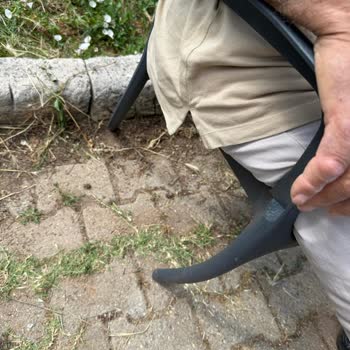 Görseldeki Ürün Gönderilmedi, Gelen Sandalyeler Kusurlu Çıktı