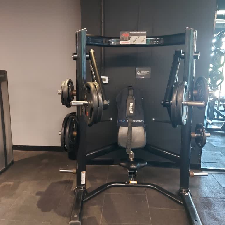 Macfit | Ankara İki Yıldır Çözülemeyen Decline Makinesi Sorunu