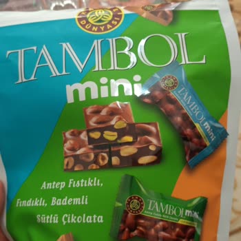 Aldığım Çikolataların İçindeki Badem Ve Fındıklar Çürük Çıktı