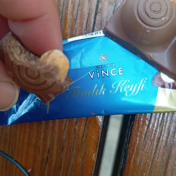 A101'den Aldığım Çikolatanın İçinden Sert Cisim Çıktı