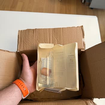 Kırık Gelen Kolonya Ürünü İçin Yetersiz Destek Ve Zorlayıcı İade Süreci