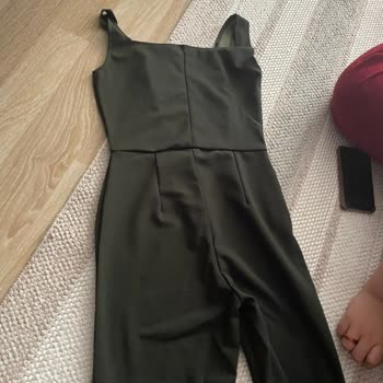 Sipariş Edilen Elbise Yerine Kalitesiz Ürün Gönderildi, İletişim Kurulamıyor