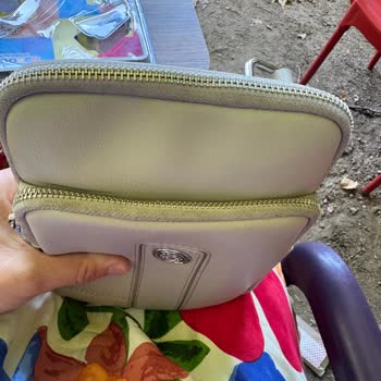 Aldığım Çantada Kısa Sürede Renk Değişimi Ve İlgisiz Müşteri Hizmeti