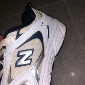 Yeni Alınan Ayakkabıda Kısa Sürede Sararma Sorunu