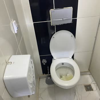 Kumru Devlet Hastanesi Acil Servisinde Temizlik Sorunu Ve Personel İlgisizliği