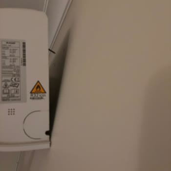 Kurulum Hatası Nedeniyle Klimamız Üzerimize Düştü, Acil Çözüm Bekliyorum!