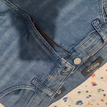 Mavi'den Alınan Jean İlk Yıkamada Leke Ve Çizgi Sorunu Oluşturdu