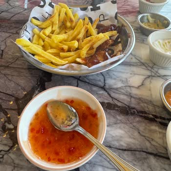 Koşuyolu Cookshop'ta Yanlış Sos Ve İlgisiz Hizmet Deneyimi