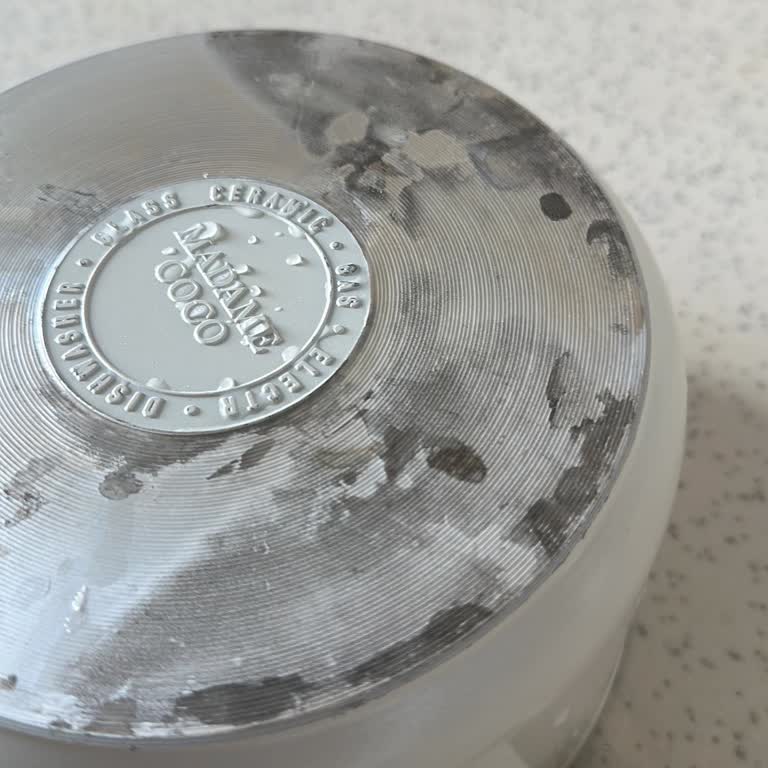 Aldığım Tencere Seti Kısa Sürede Karardı Ve Kulpları Zarar Gördü