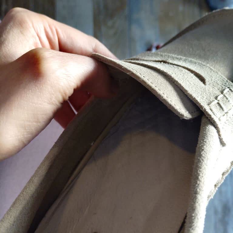 Defolu Ayakkabı Nedeniyle Tekrar Eden Yara Ve Çözüm Bulamama