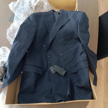 Yanlış Ve Kırışık Ceket Sorunu Tekrarlandı