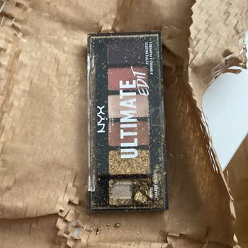 Kırık Far Paleti Ve Müşteri Hizmetlerine Ulaşamama Mağduriyeti