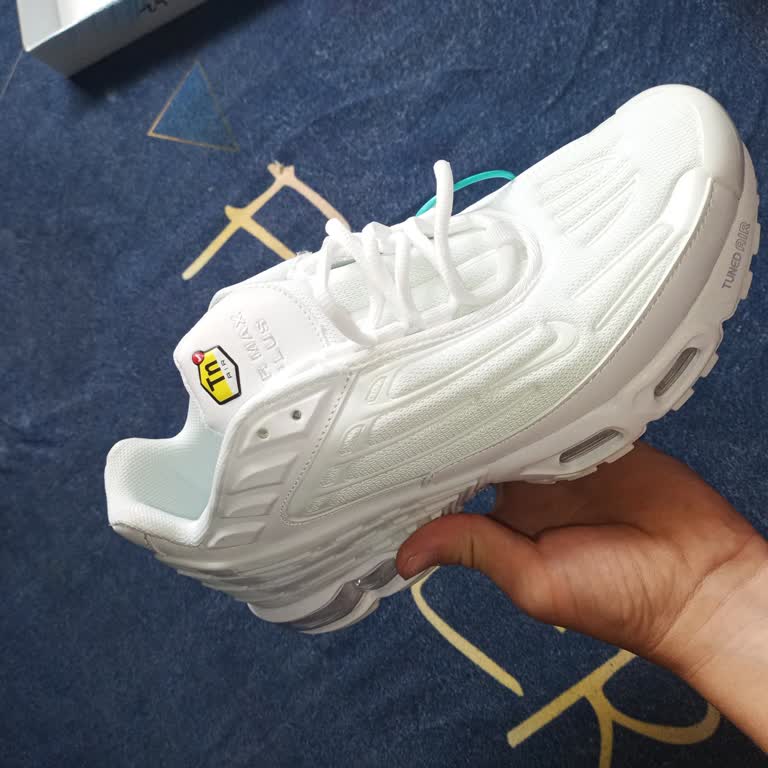 Expose Sports Beklentileri Karşılamayan Kalitesiz Ürün ve Kötü Müşteri Hizmeti